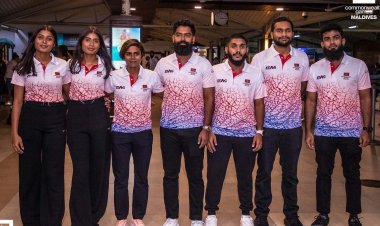 Badminton team departs Birmingham