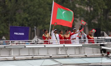 Maldives Contingent Makes a Vibrant Entrance at Paris 2024 Olympics Opening Ceremony